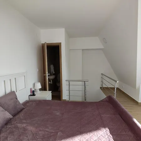 Apartment Divcibarska Carolija