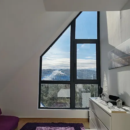 Apartment Divcibarska Carolija