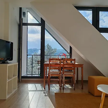 Divcibarska Carolija 아파트 *