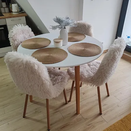 아파트 Divcibarska Carolija